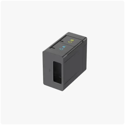 Dispensador automático de solución de limpieza con dos compartimentos (preinstalado)
x1 