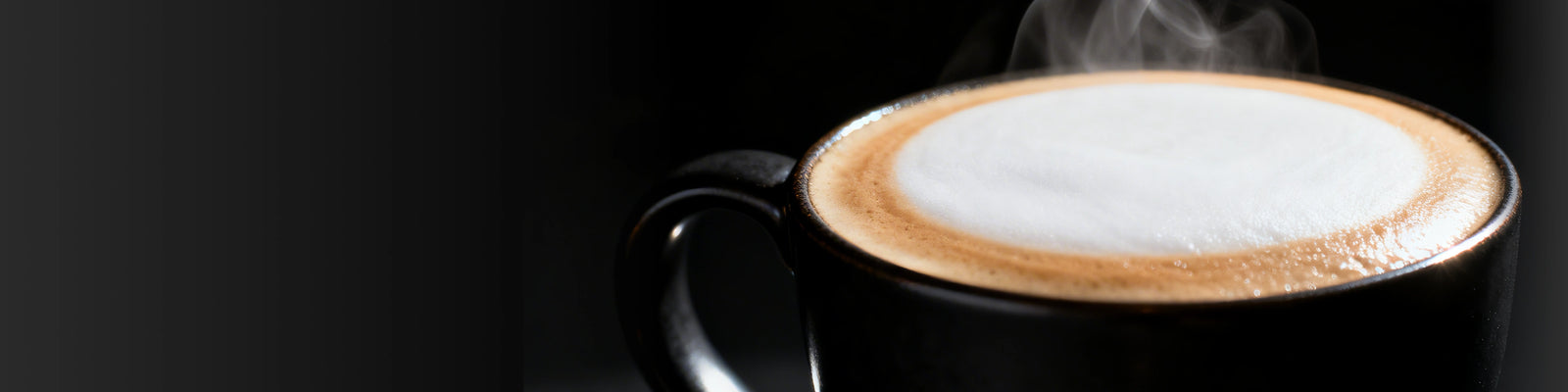 Espuma de leche densa y <br class="coffeemas_c-small-hide"><br class="coffeemas_c-pc-hide">sedosa con un toque