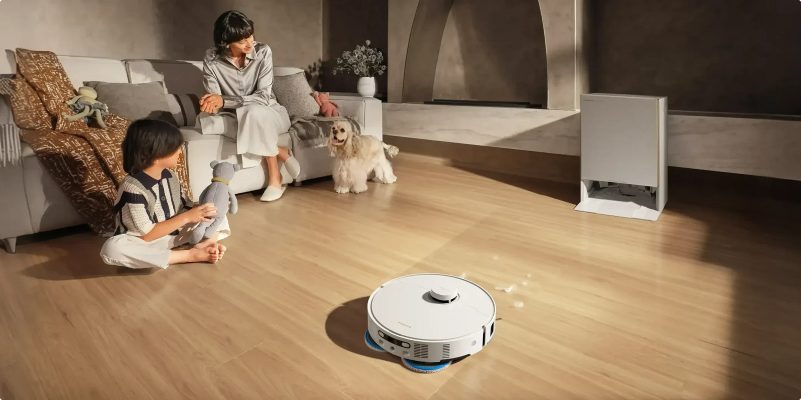 El robot aspirador Dreame Matrix10 Pro Blanco con mopa térmica limpia el salón a 40 °C para una frescura duradera.