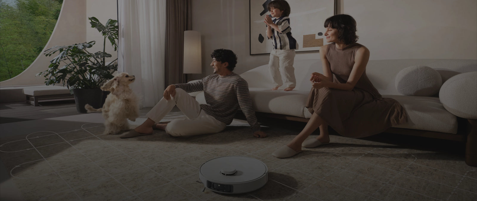 El robot aspirador Dreame Matrix10 Pro Blanco limpia de forma inteligente mientras la familia disfruta de su tiempo en casa sin preocupaciones.